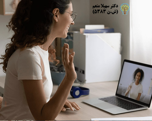 یکی از مزایای مشاوره آنلاین این است که با استفاده از اینترنت، افراد می‌توانند به راحتی و بدون نیاز به ترک خانه، به مشاوران حرفه‌ای دسترسی پیدا کنند.