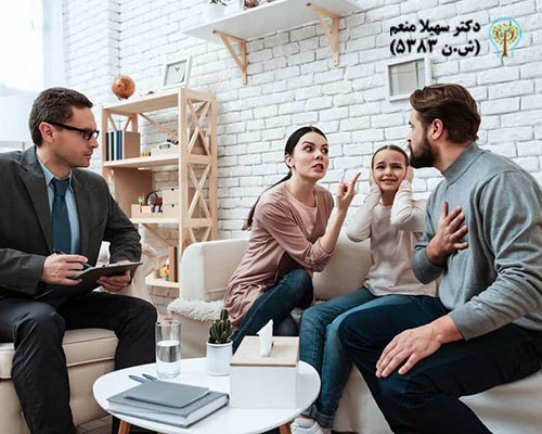 یکی از دلایلی که نشان می‌دهد نیاز به مشاوره خانواده داریم، افزایش تنش‌ها و اختلافات بین اعضای خانواده است که به سختی قابل حل به‌نظر می‌رسند.